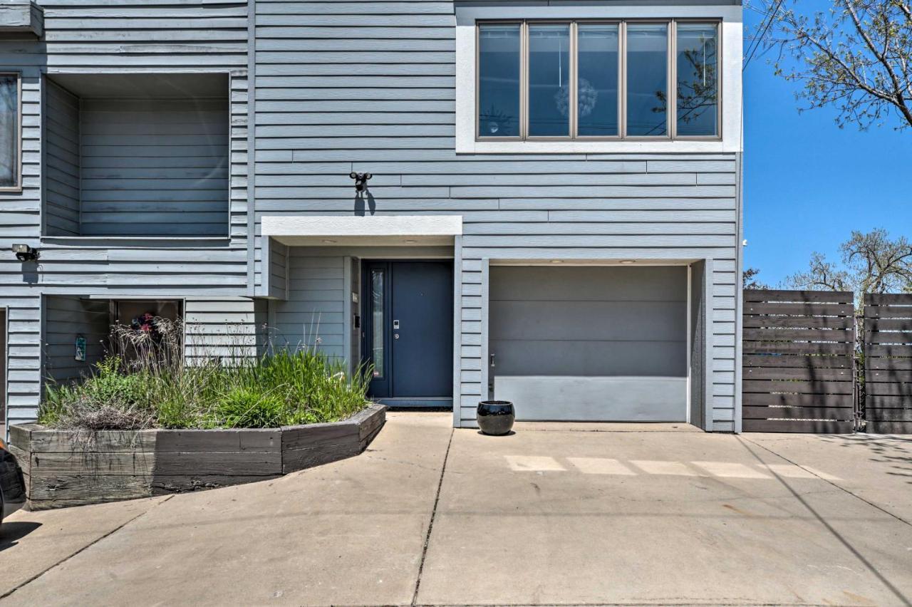 Lakefront Family Retreat With Grill Steps To Beach! Gary Екстер'єр фото